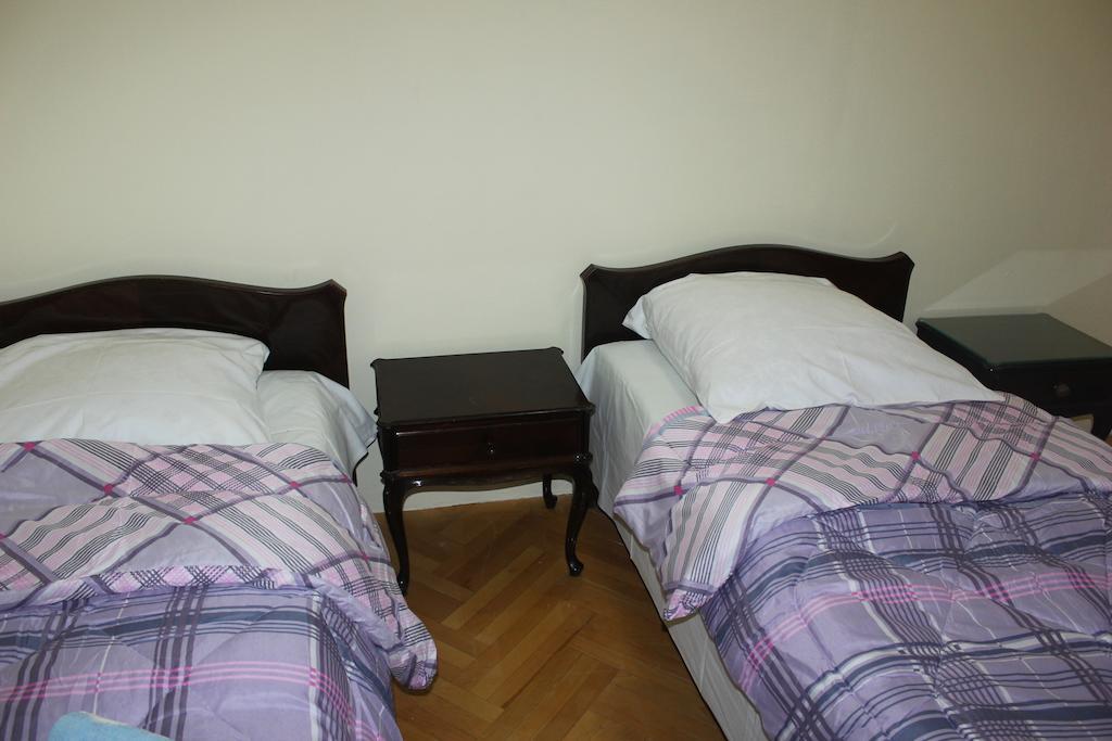 Old District Guest House Tbilisi Kamer foto