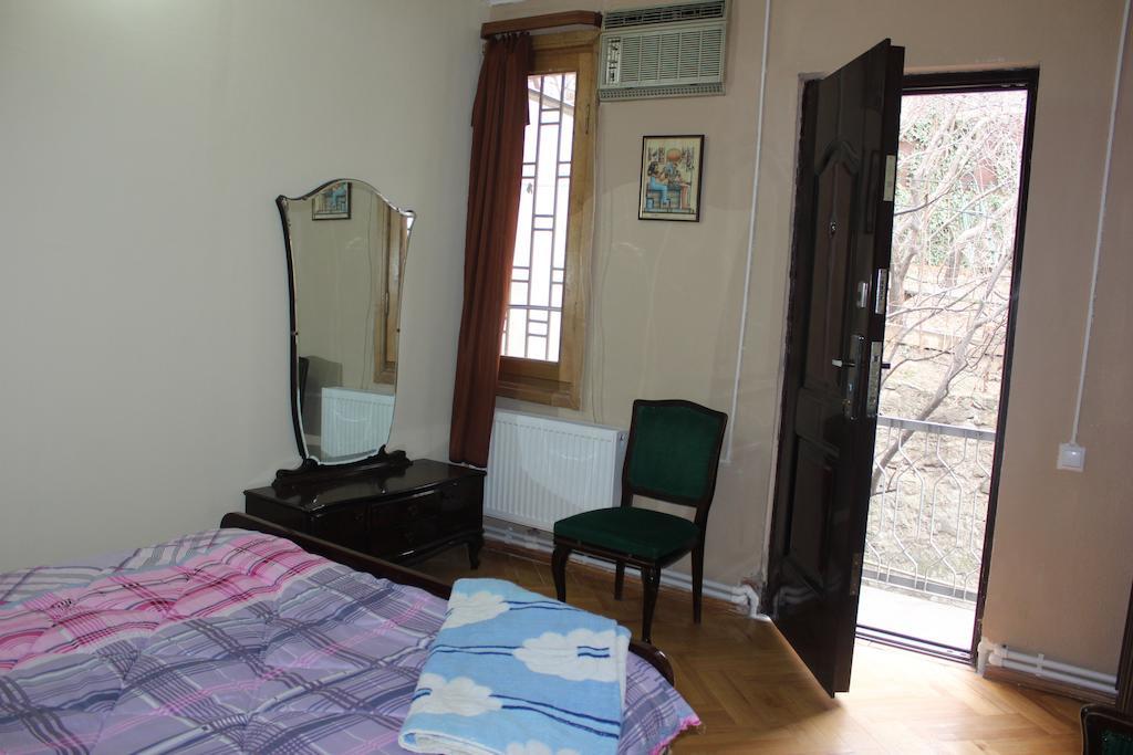 Old District Guest House Tbilisi Kamer foto