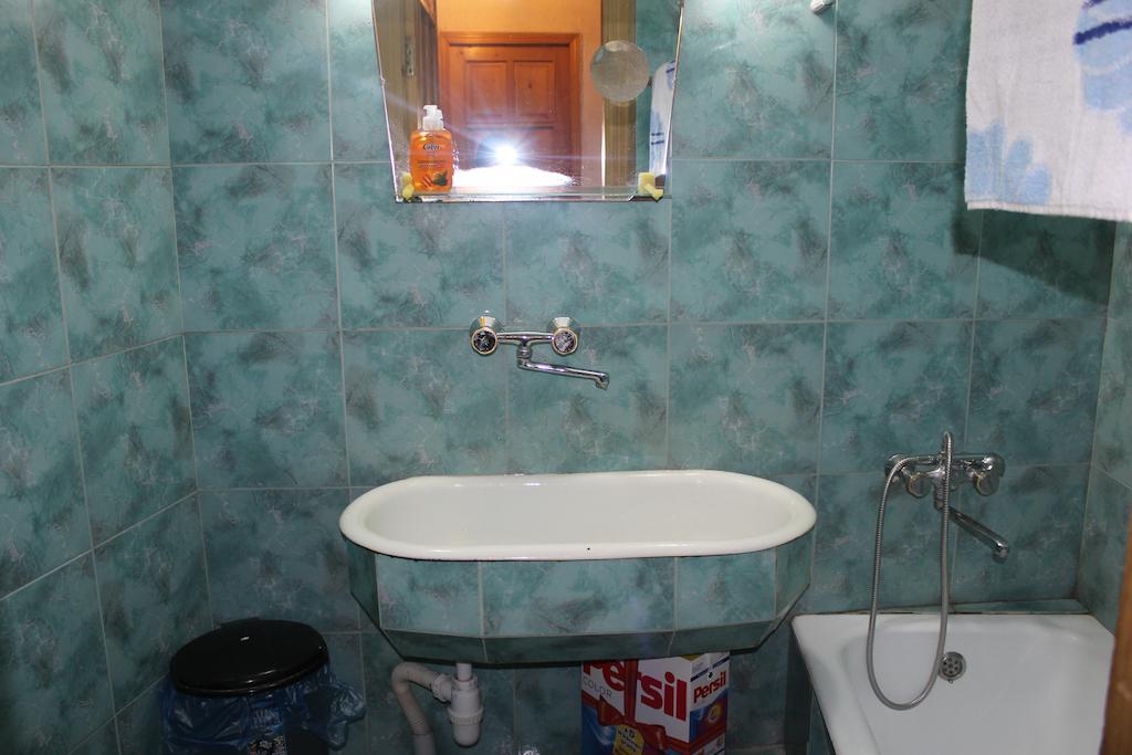 Old District Guest House Tbilisi Buitenkant foto