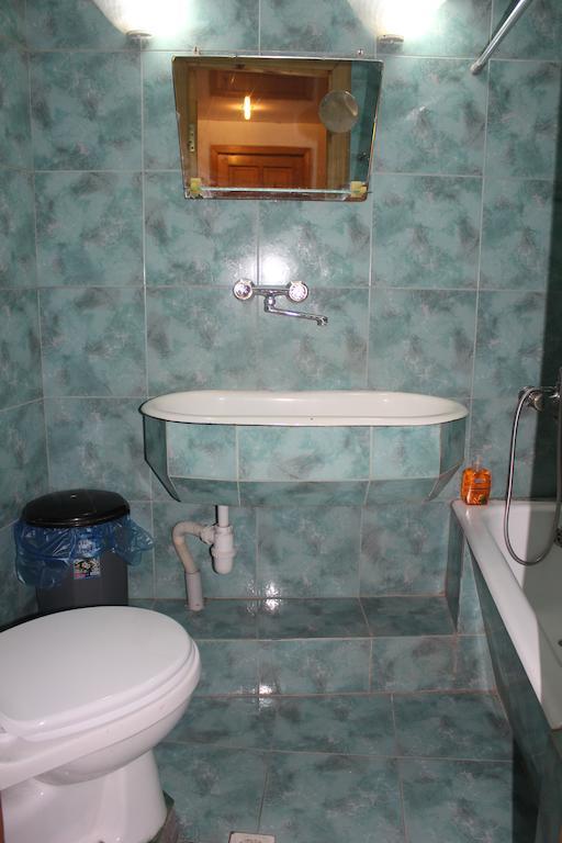 Old District Guest House Tbilisi Buitenkant foto
