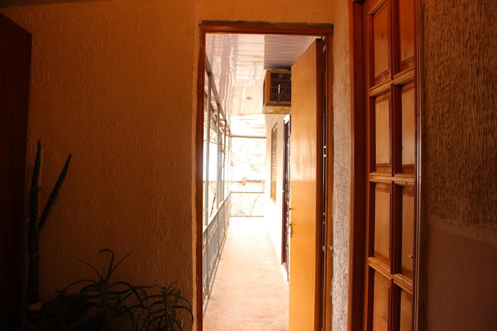 Old District Guest House Tbilisi Buitenkant foto