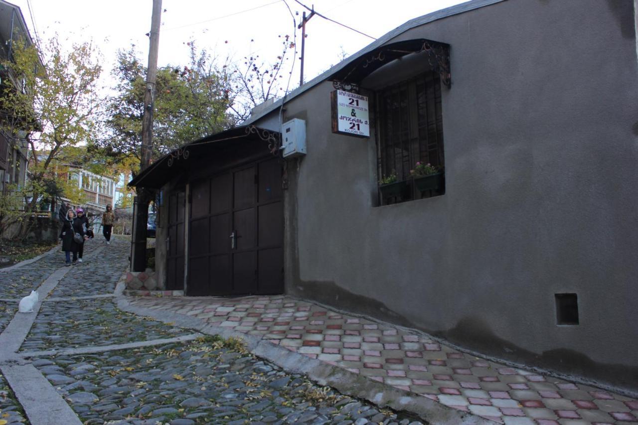 Old District Guest House Tbilisi Buitenkant foto