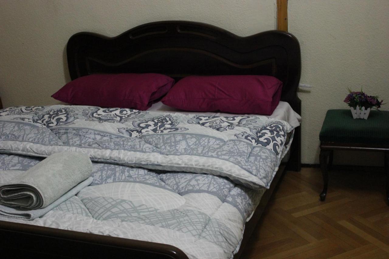 Old District Guest House Tbilisi Buitenkant foto